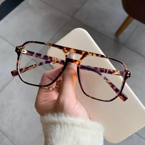 Retro Fashion Anti-blue Light Glasses Men Women Transparent Computer Glasses Frame Eyeglass Frame Flat Glasses Square Eyeglasse